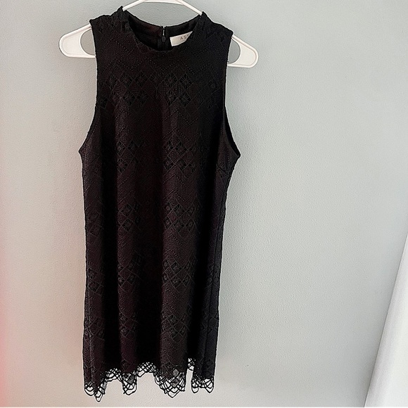 Astr Dresses & Skirts - Aster the label Black Lace Sleeveless shift mini Dress size large
